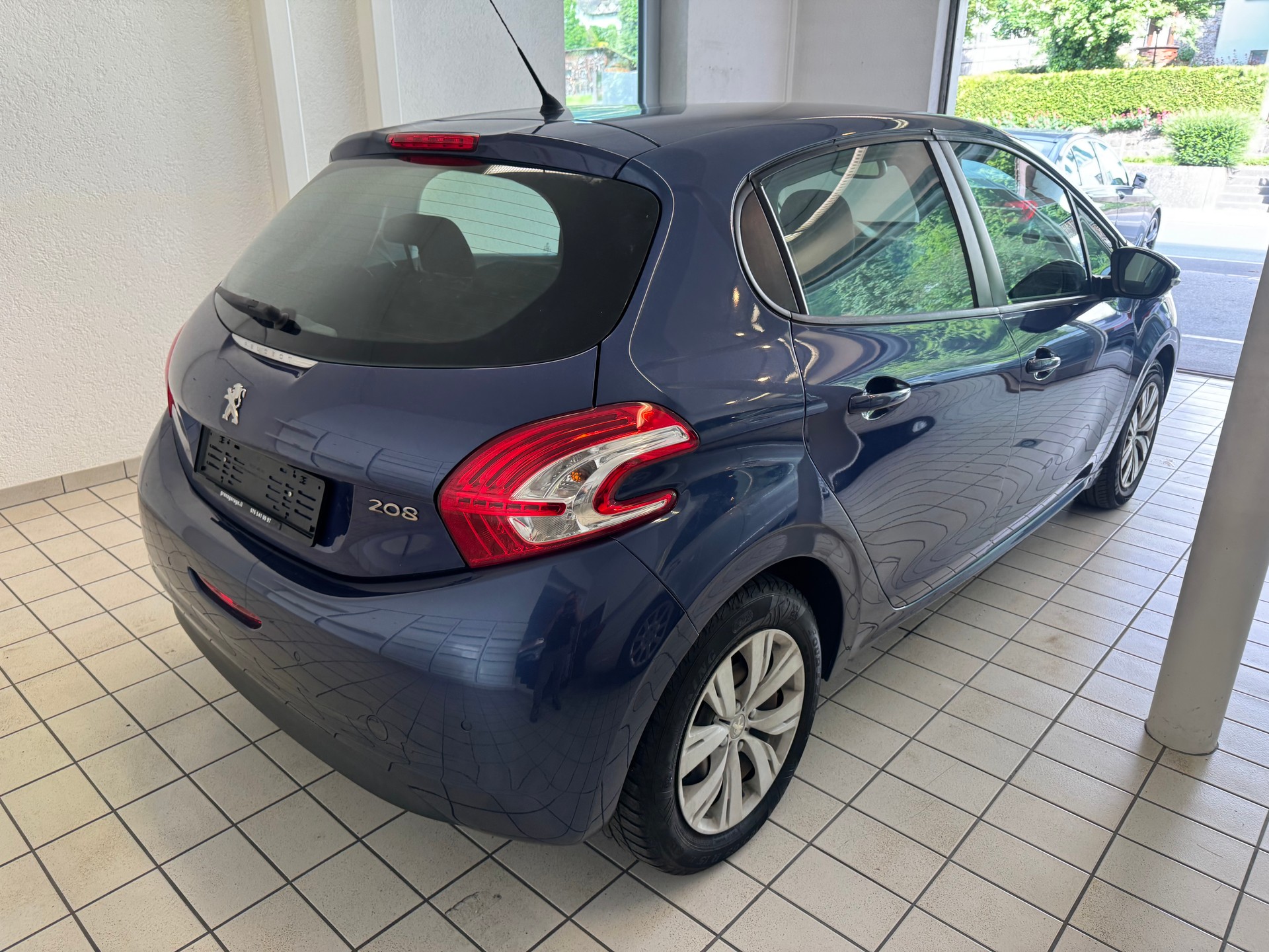PEUGEOT 208 1.2 VTI Access-image-8