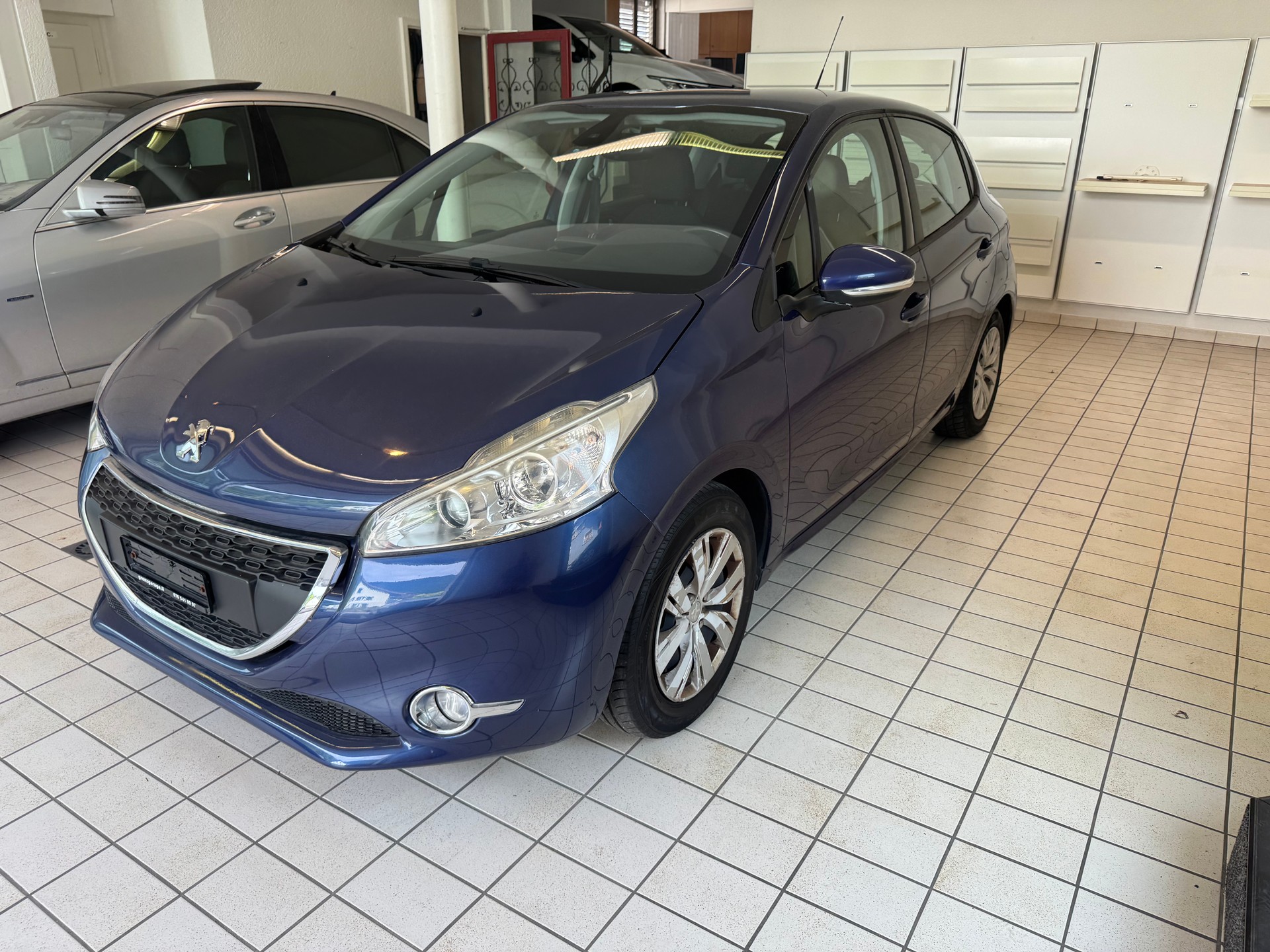 PEUGEOT 208 1.2 VTI Access-image-3