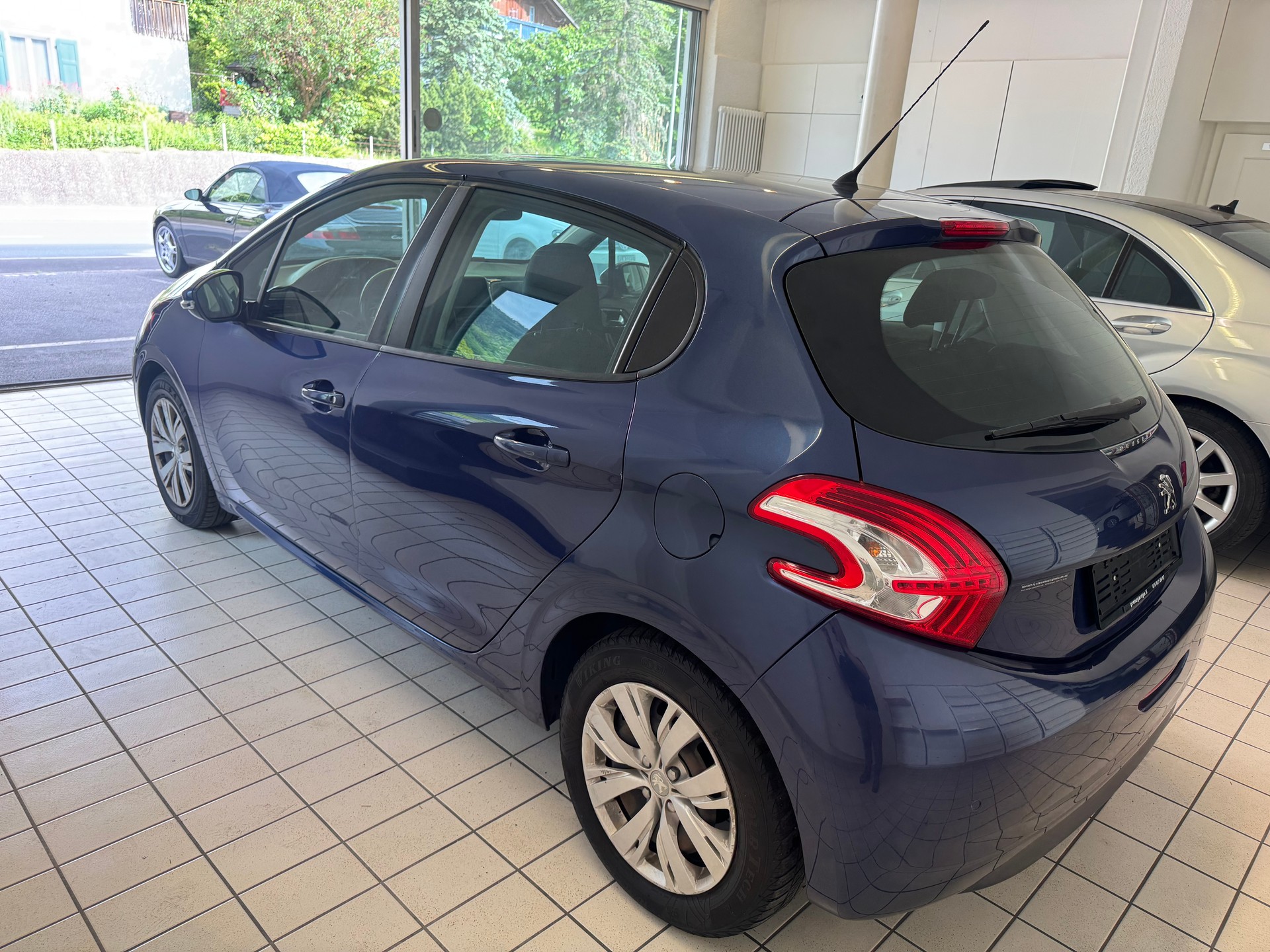 PEUGEOT 208 1.2 VTI Access-image-7