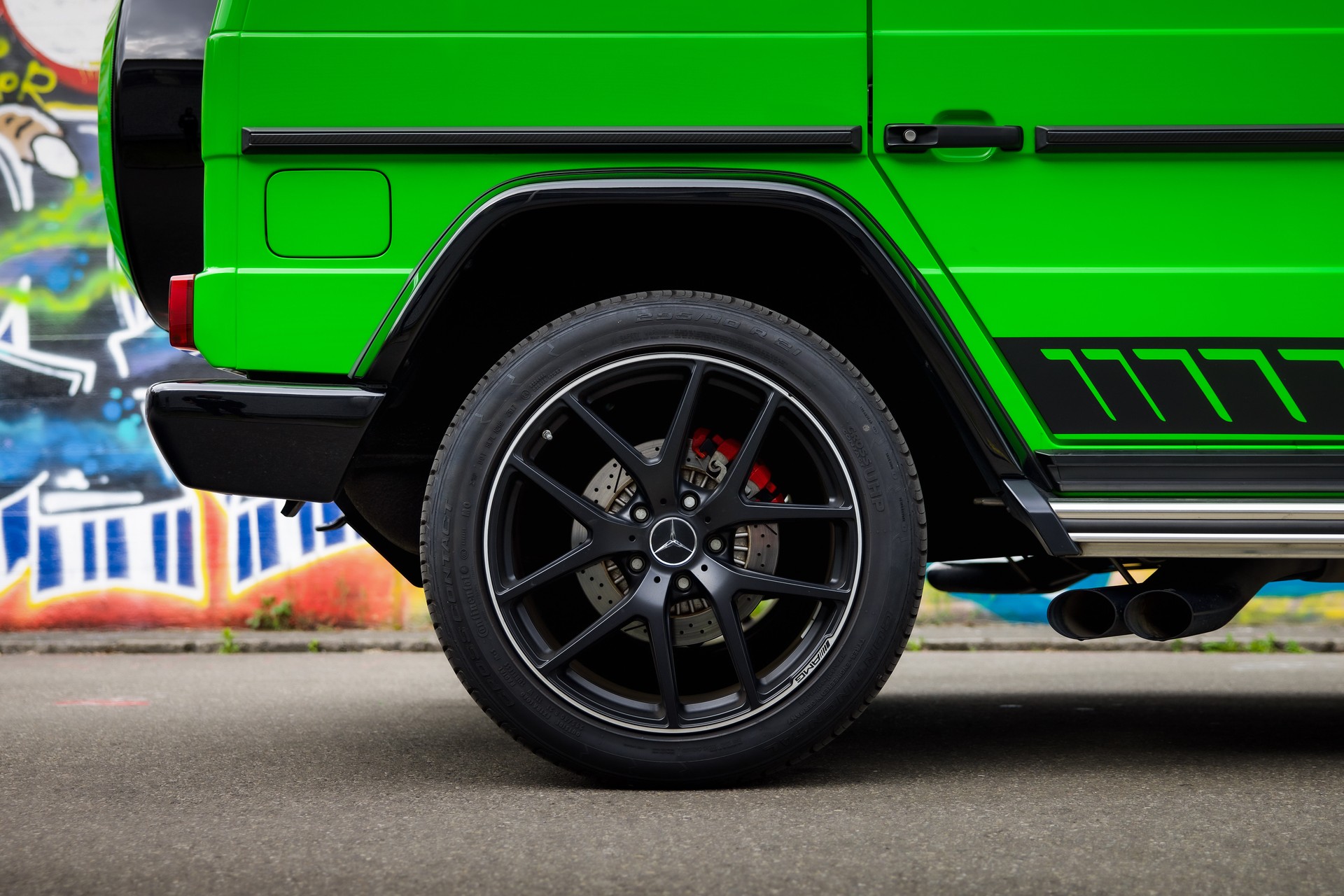 MERCEDES-BENZ G 63 AMG Exclusive Edition Speedsh. Plus 7G-Tronic CRAZY COLOR EDITION alien green-image-4