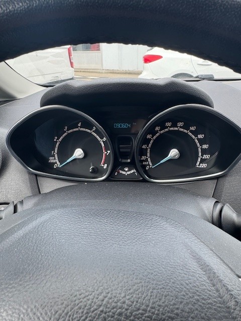 FORD Fiesta 1.0 Fun-image-4