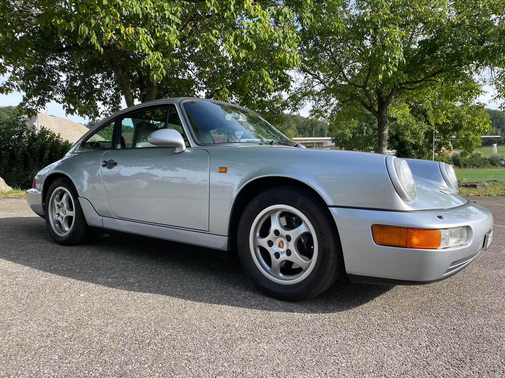 PORSCHE 911 Carrera 2 (964)