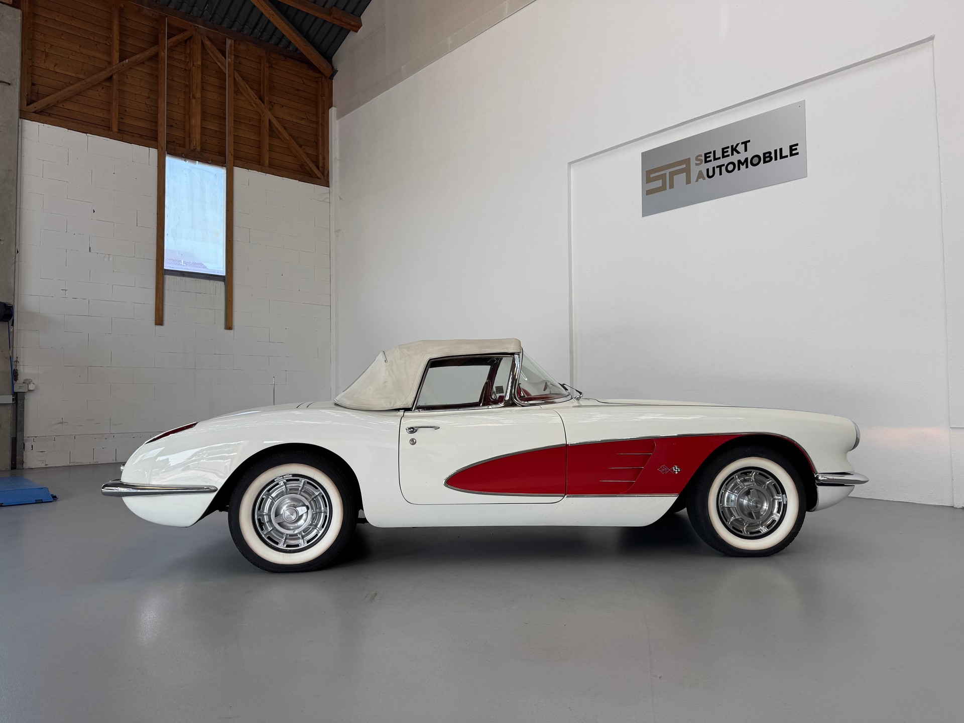 CHEVROLET CORVETTE C1-image-7