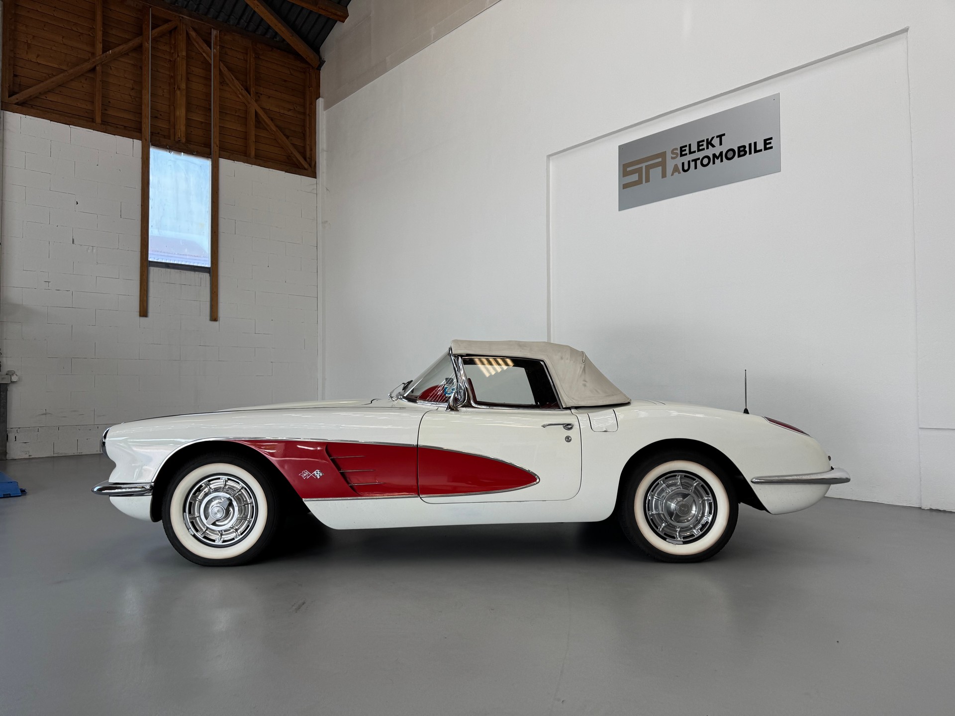 CHEVROLET CORVETTE C1-image-3