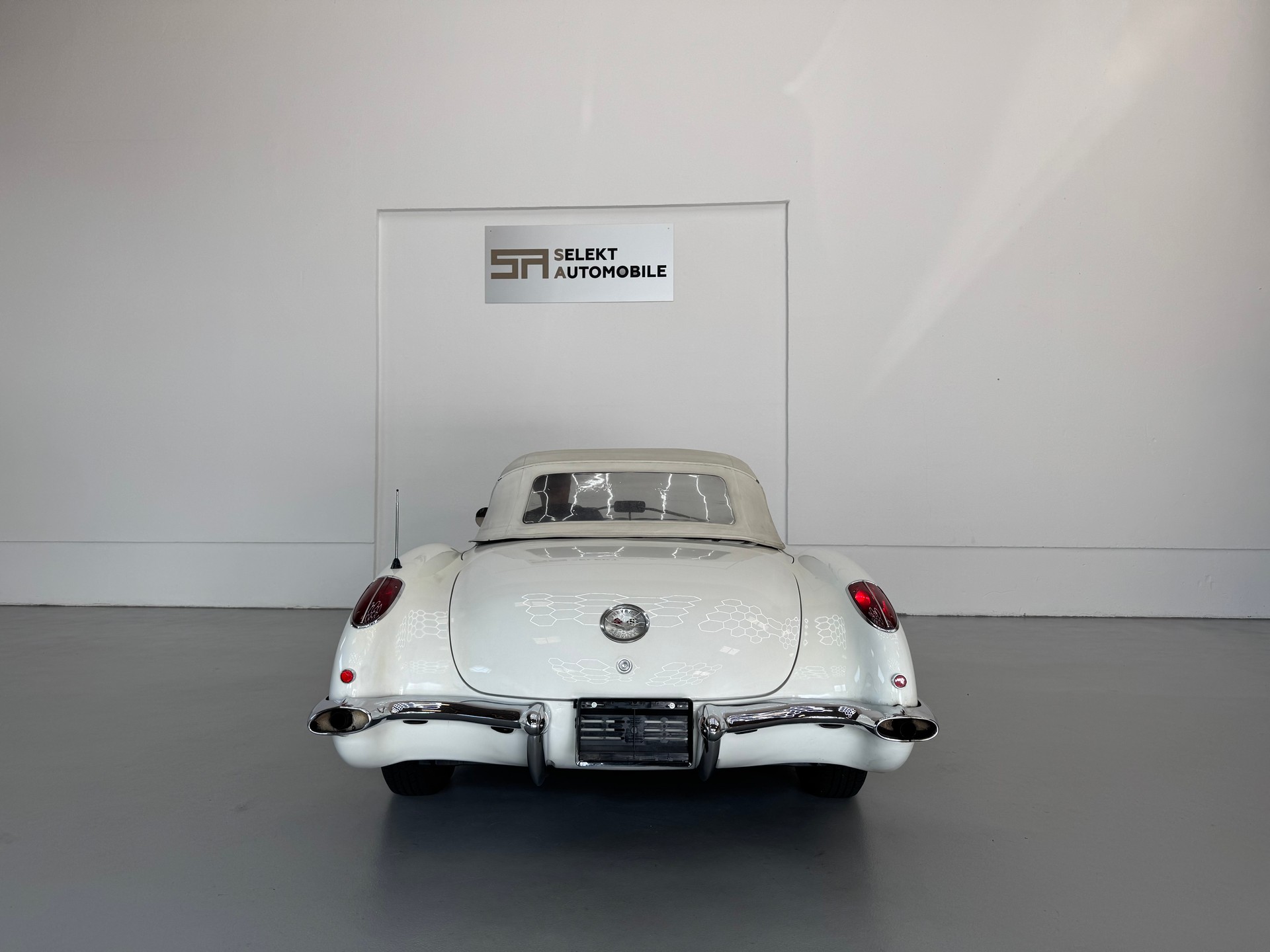 CHEVROLET CORVETTE C1-image-4