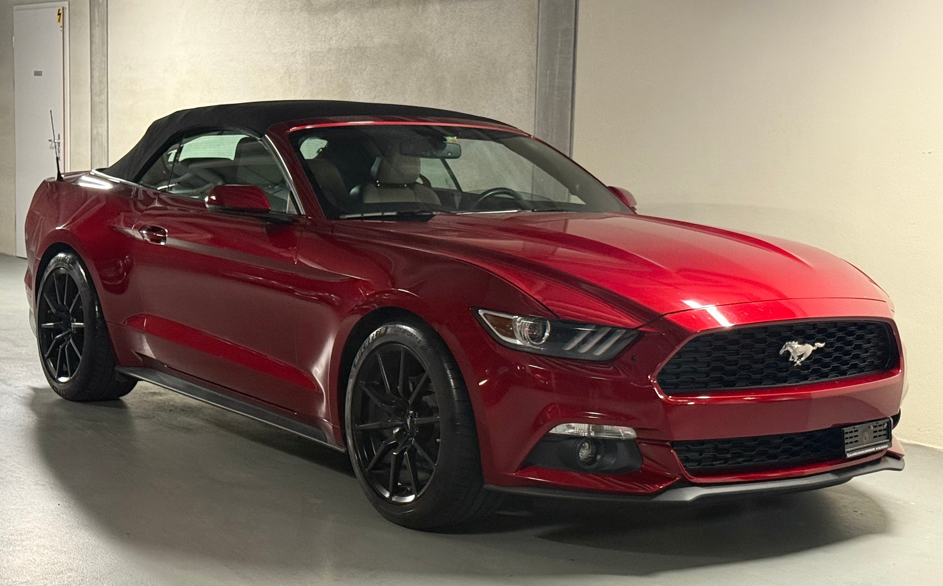 FORD Mustang Convertible 2.3 Automat