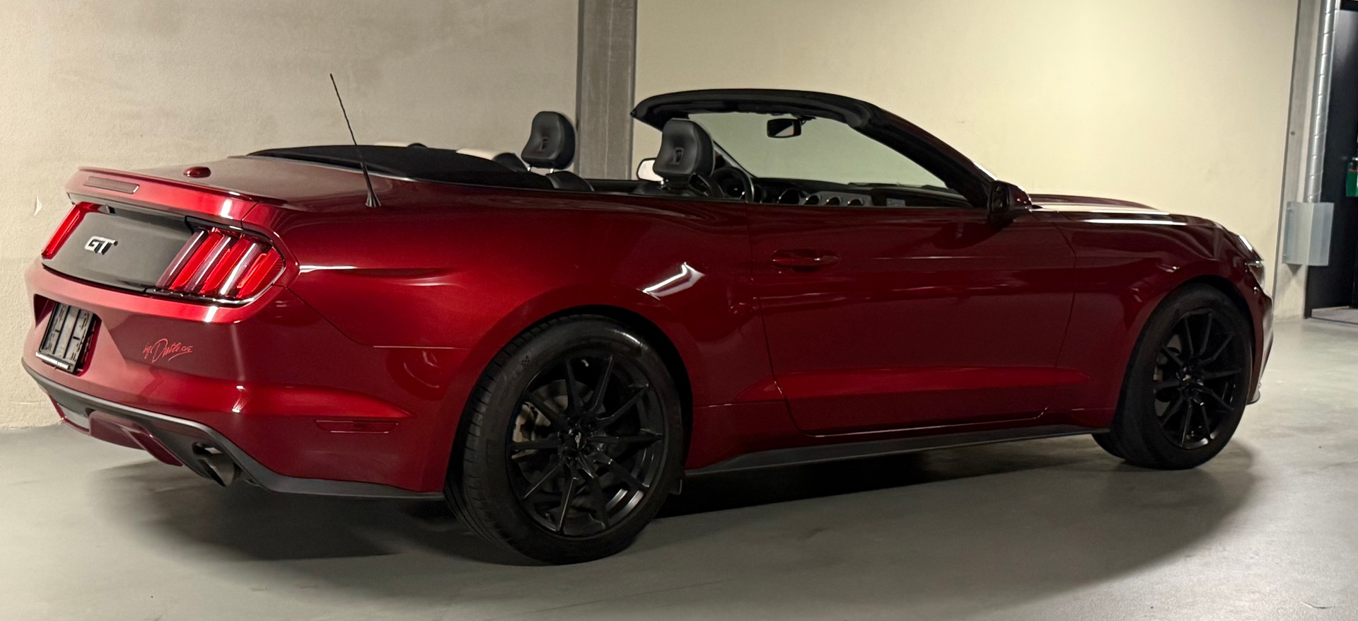 FORD Mustang Convertible 2.3 Automat-image-4