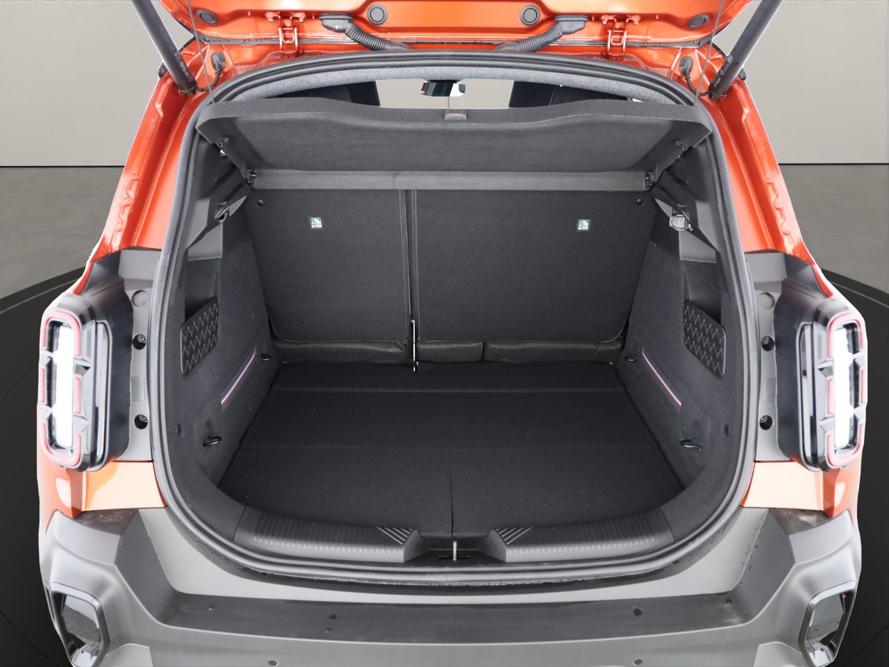 RENAULT R4 E-Tech Comfort Range techno-image-8