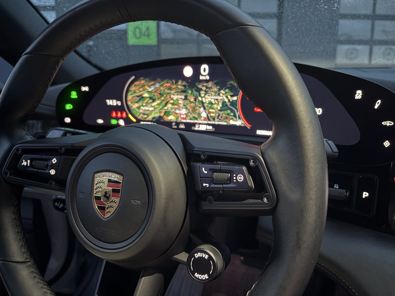 PORSCHE Taycan 4 Cross Turismo Performance Batterie Plus 93.4 kWh-image-8