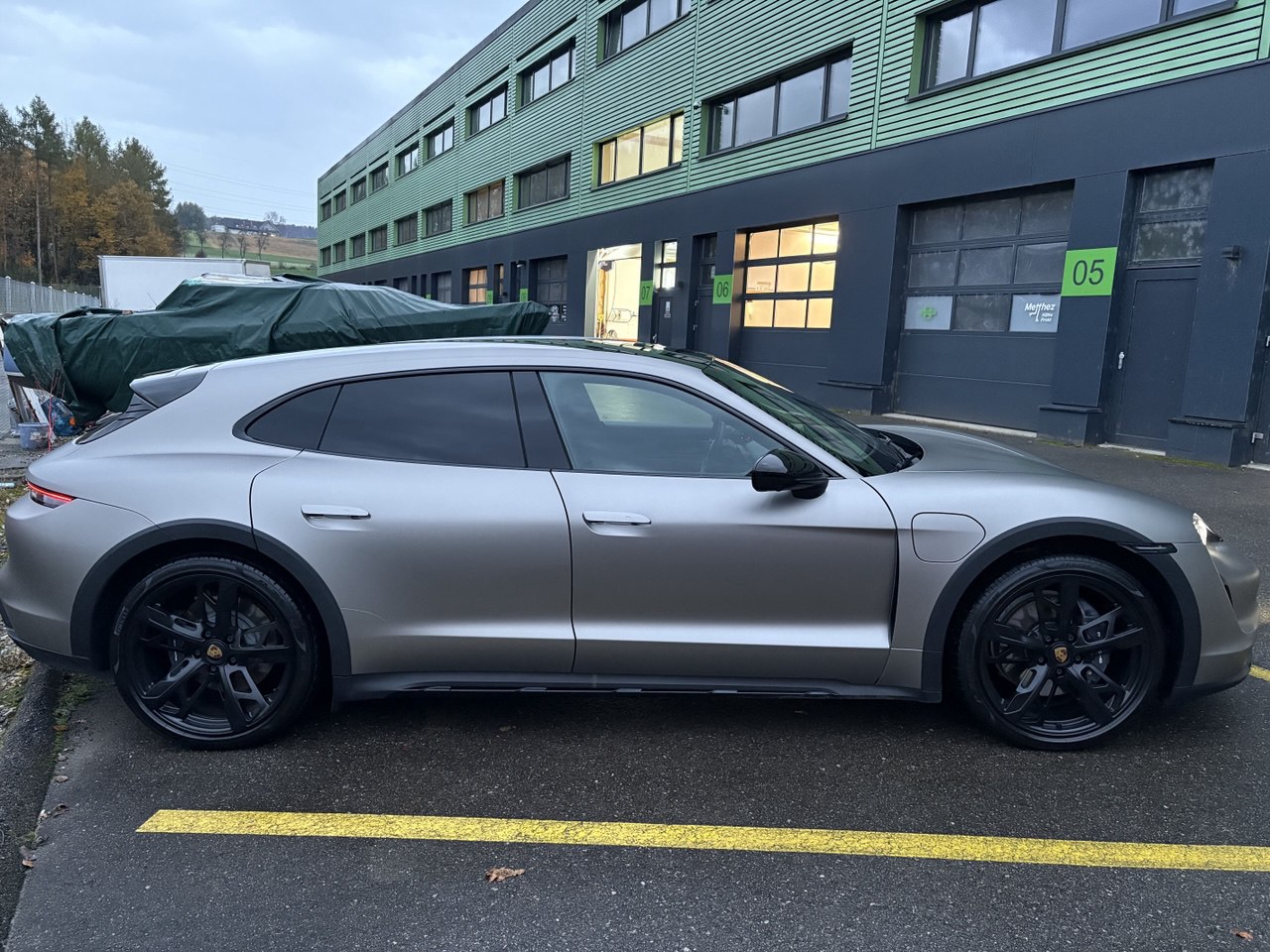 PORSCHE Taycan 4 Cross Turismo Performance Batterie Plus 93.4 kWh-image-4