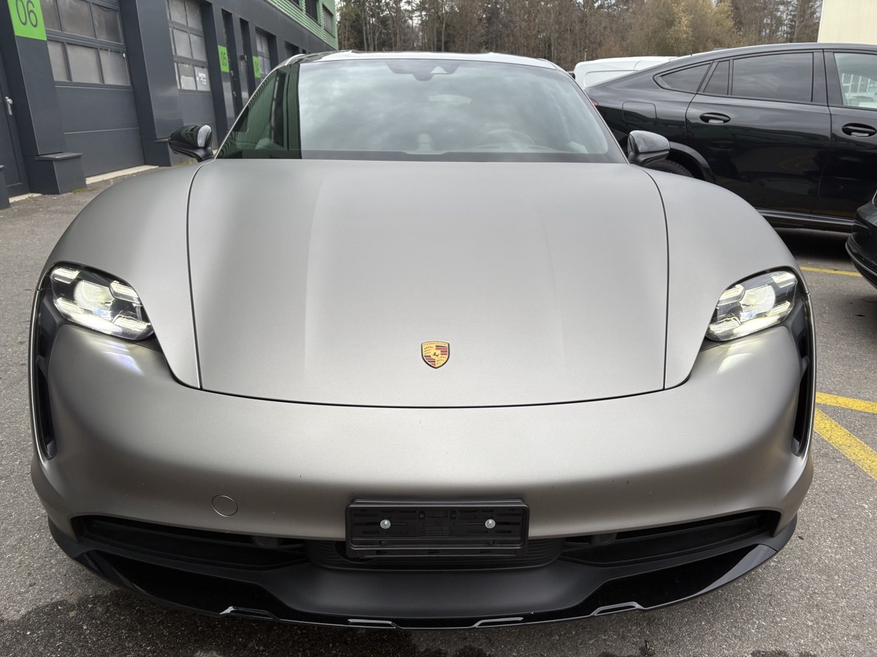 PORSCHE Taycan 4 Cross Turismo Performance Batterie Plus 93.4 kWh-image-1