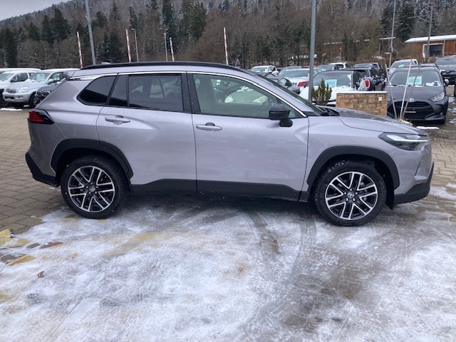 TOYOTA Corolla Cross 1.8 Trend e-CVT-image-3