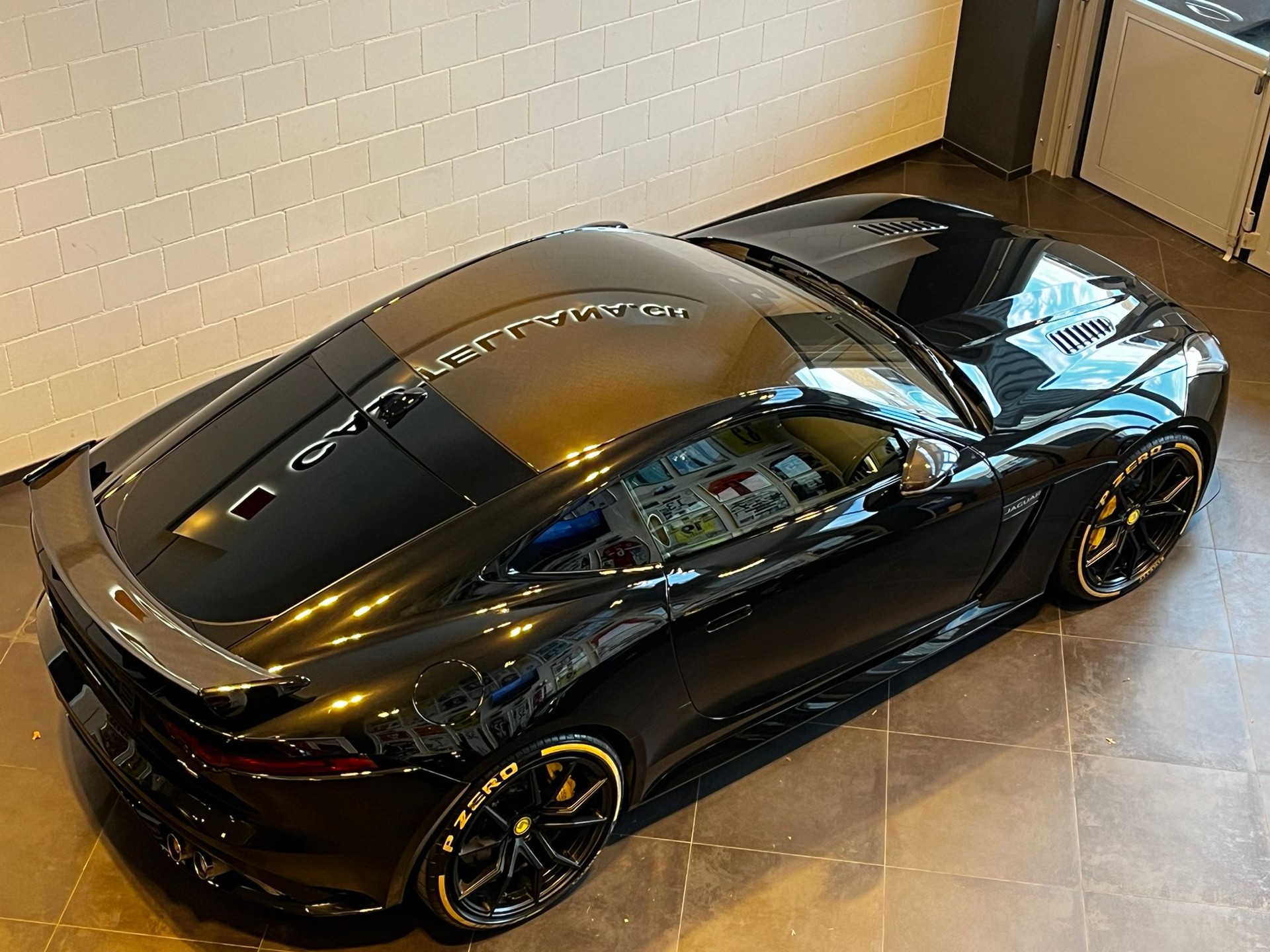 JAGUAR F-Type Coupé 5.0 V8 S/C SVR AWD Automatik-image-8
