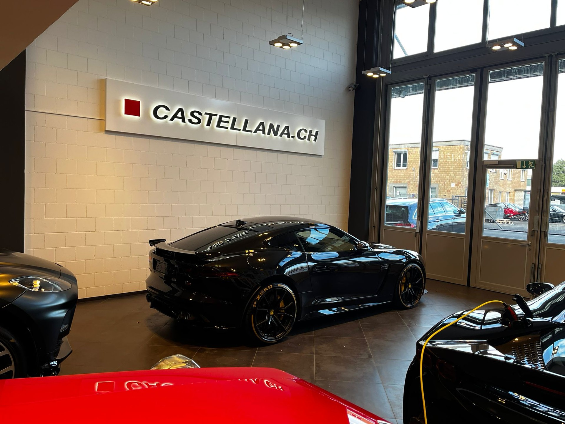 JAGUAR F-Type Coupé 5.0 V8 S/C SVR AWD Automatik-image-5
