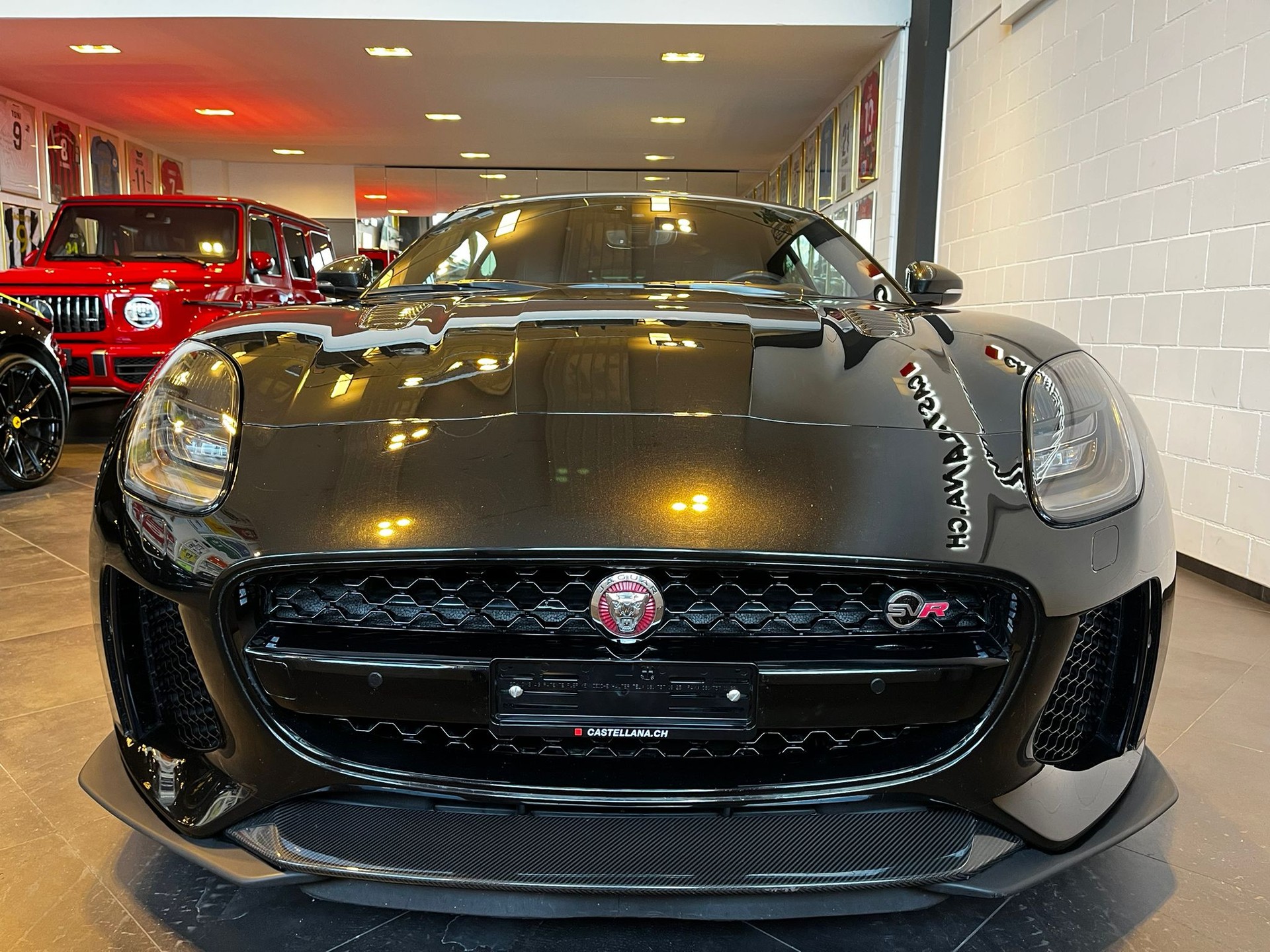 JAGUAR F-Type Coupé 5.0 V8 S/C SVR AWD Automatik-image-2