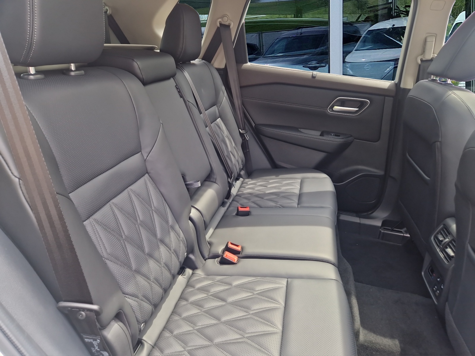 NISSAN X-Trail 1.5 VC-T e-Power 4WD 7 Sitze Tekna+-image-11