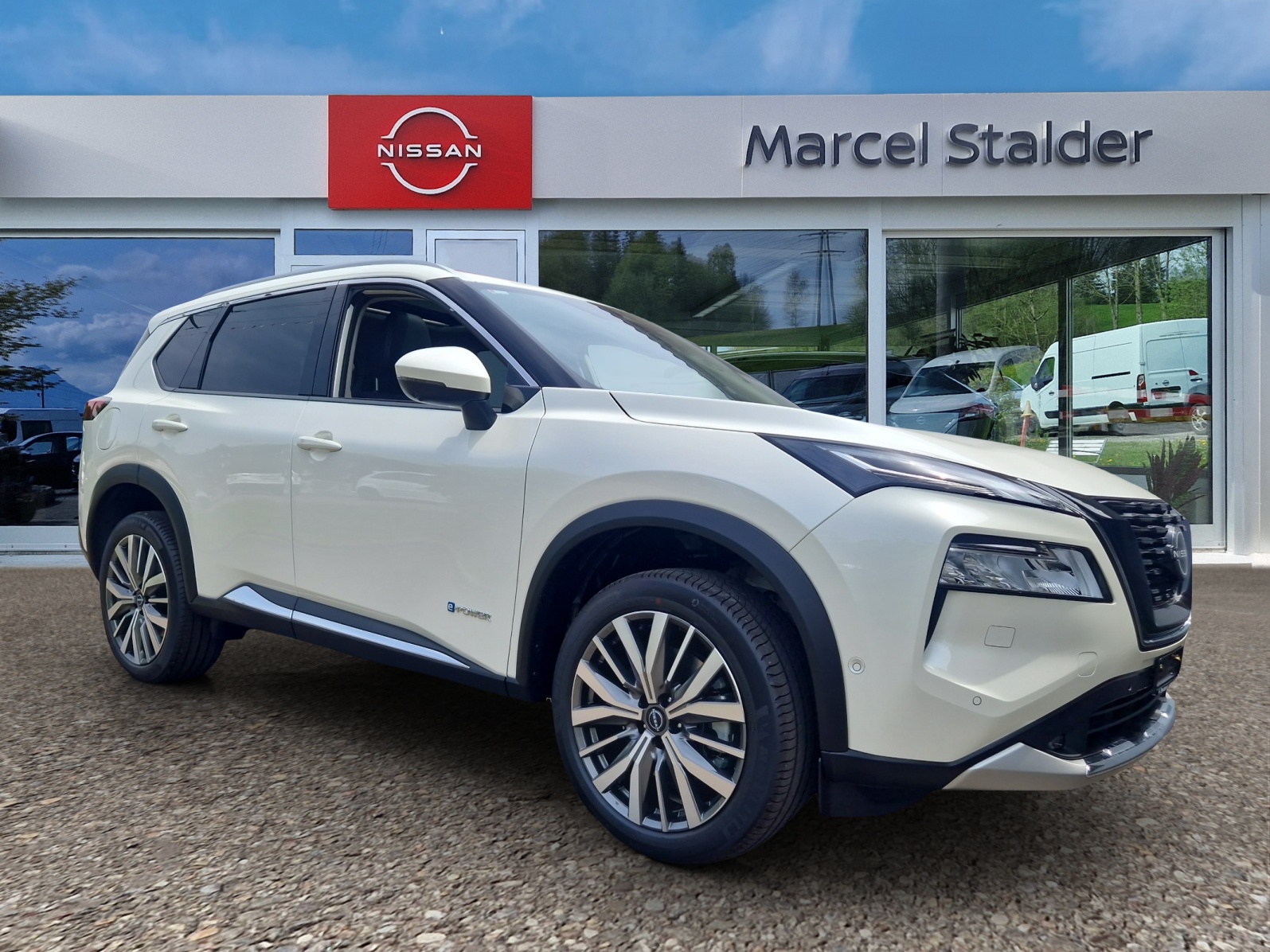 NISSAN X-Trail 1.5 VC-T e-Power 4WD 7 Sitze Tekna+-image-5