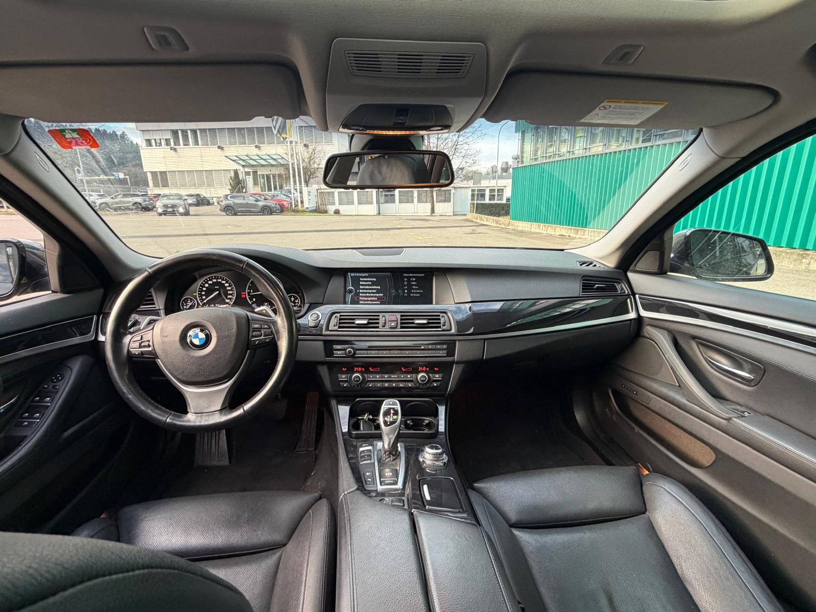 BMW 535d xDrive Touring Steptronic-image-10