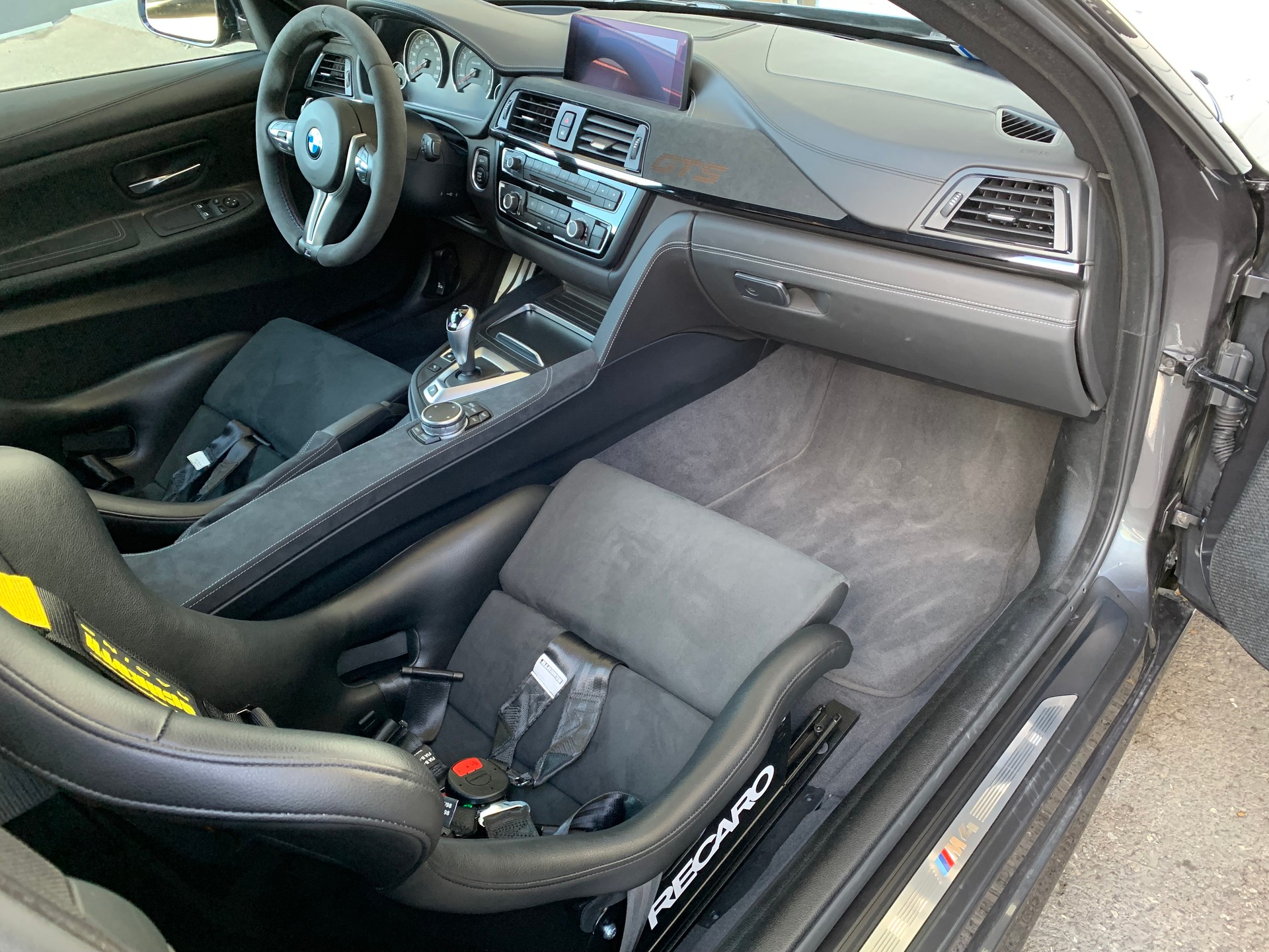 BMW M4 GTS Coupé-image-13