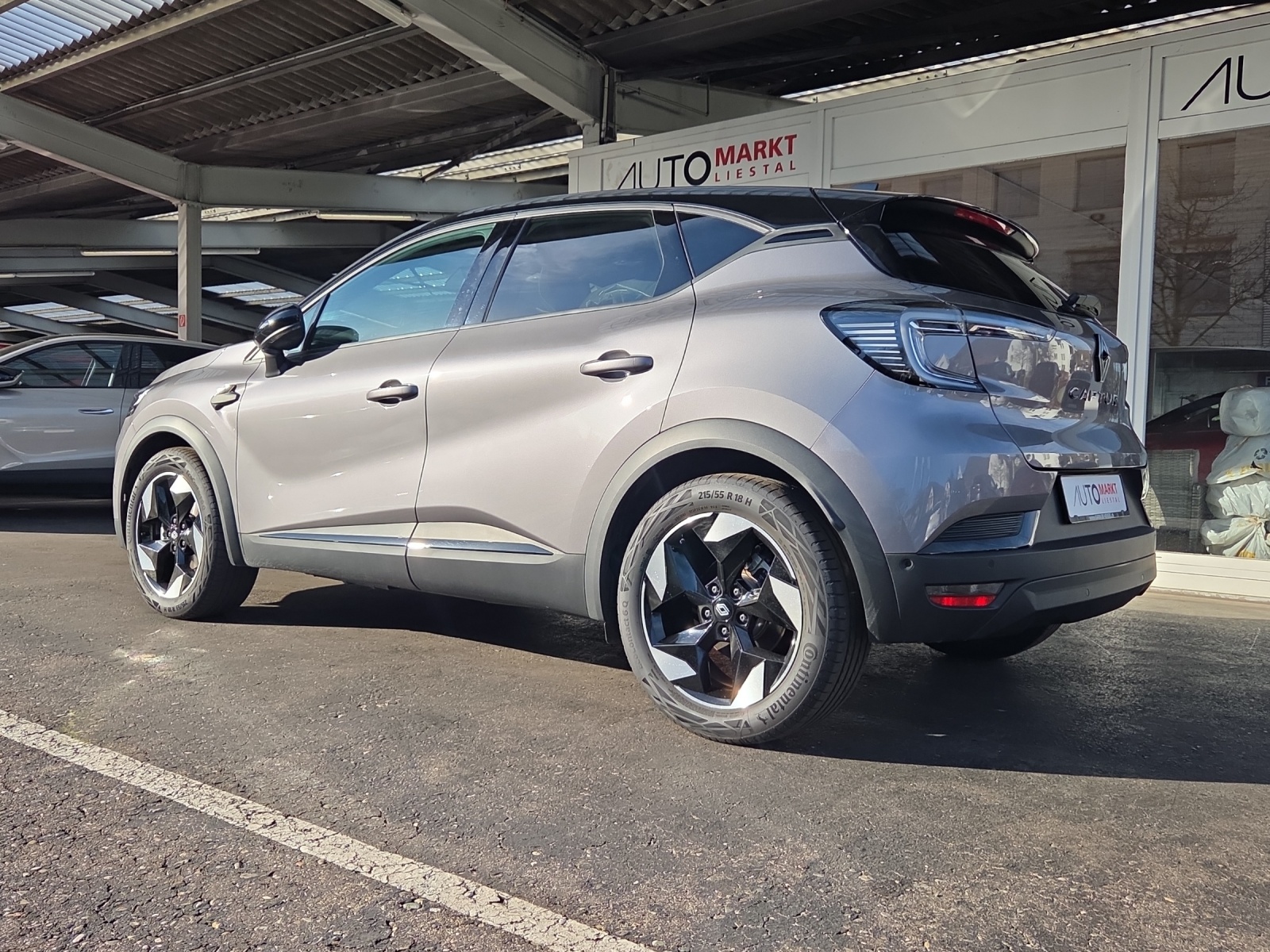 RENAULT Captur 1.3 TCe Techno EDC-image-2