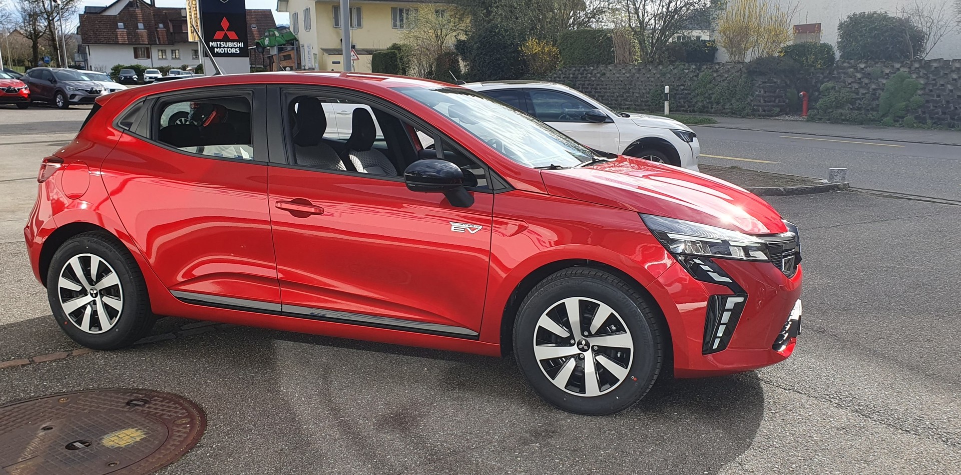 MITSUBISHI COLT 1.6 HEV Automat SwissLine (504) Helvetia-image-4