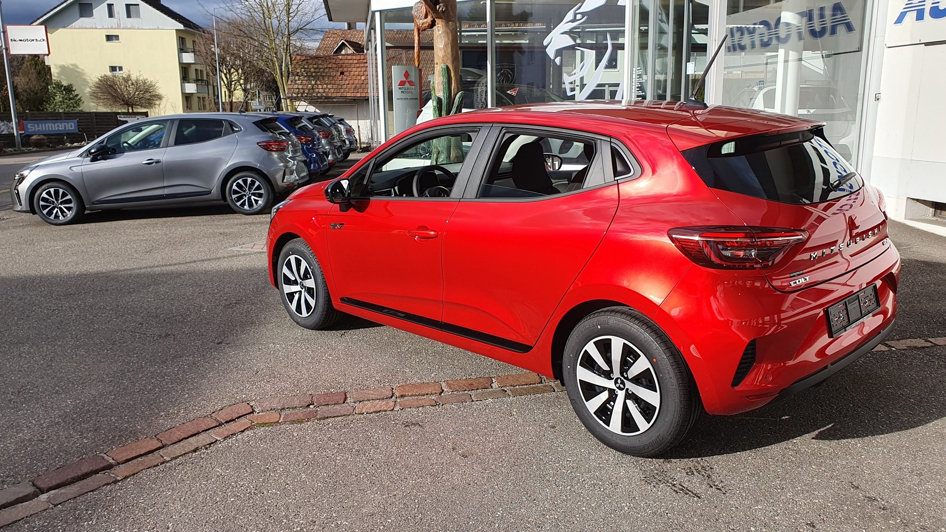 MITSUBISHI COLT 1.6 HEV Automat SwissLine (504) Helvetia-image-2