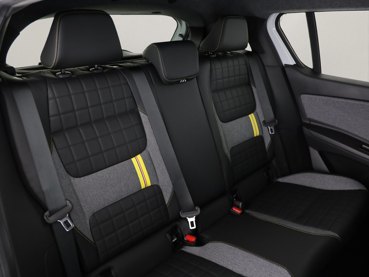 RENAULT R4 E-Tech Comfort Range iconic-image-7