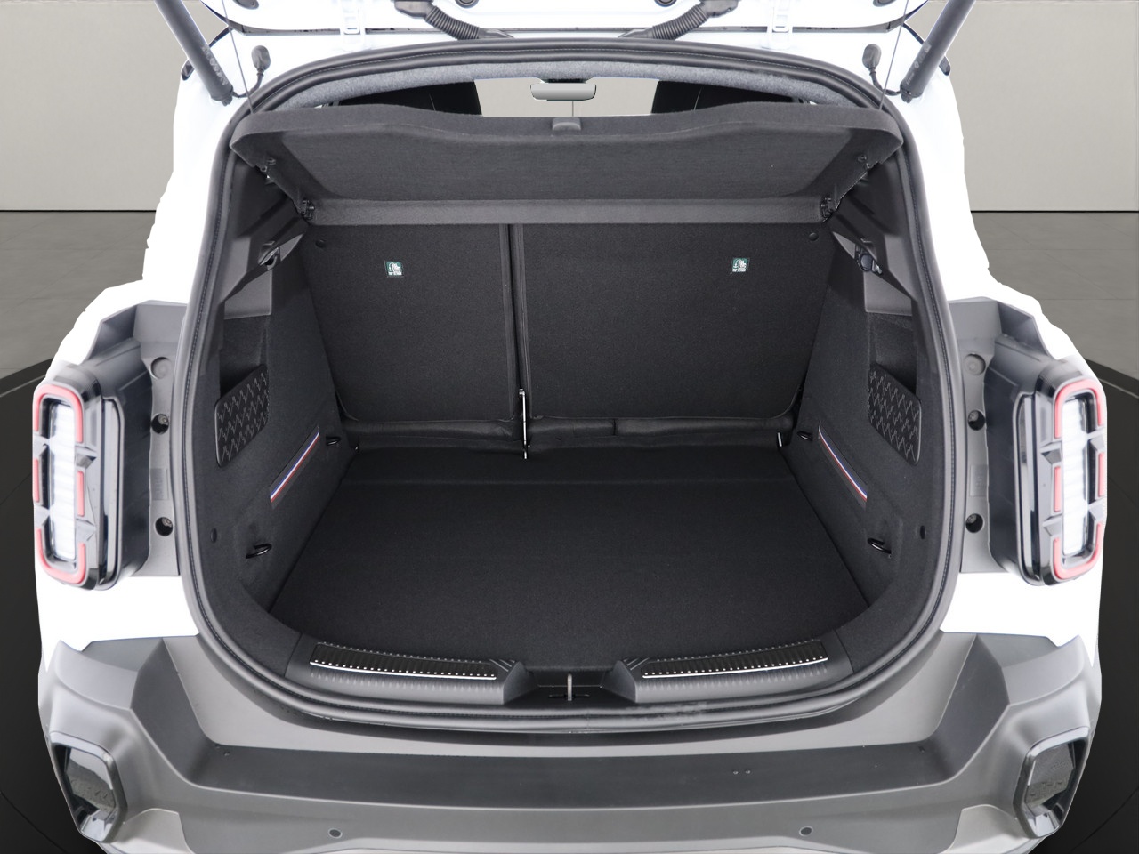 RENAULT R4 E-Tech Comfort Range iconic-image-8