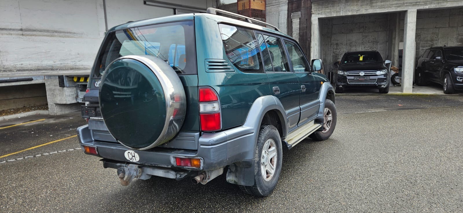 TOYOTA Land Cruiser 300 3.4 V6 Saloon-image-9