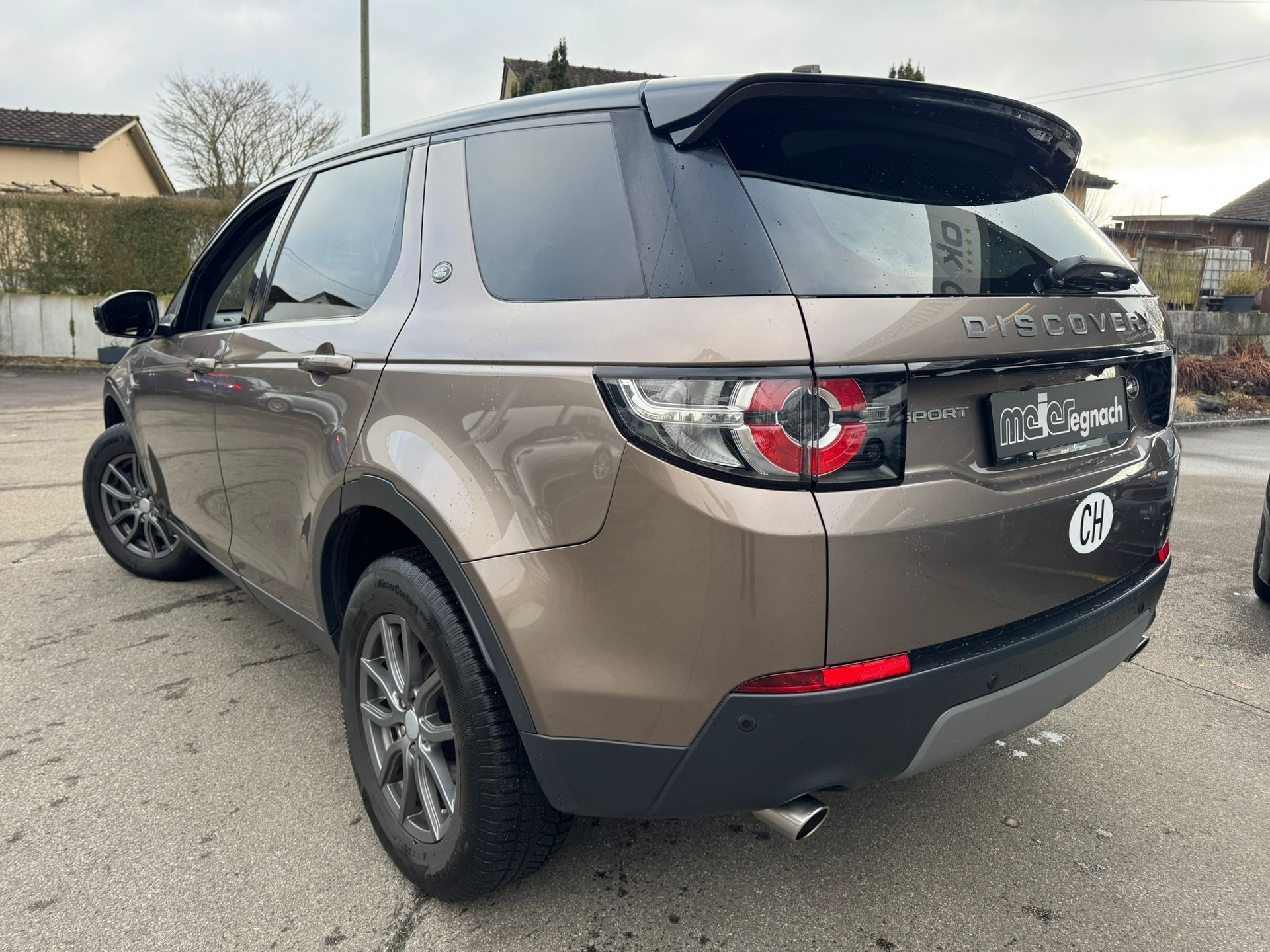 LAND ROVER Discovery Sport 2.0 TD4 HSE Luxury-image-5