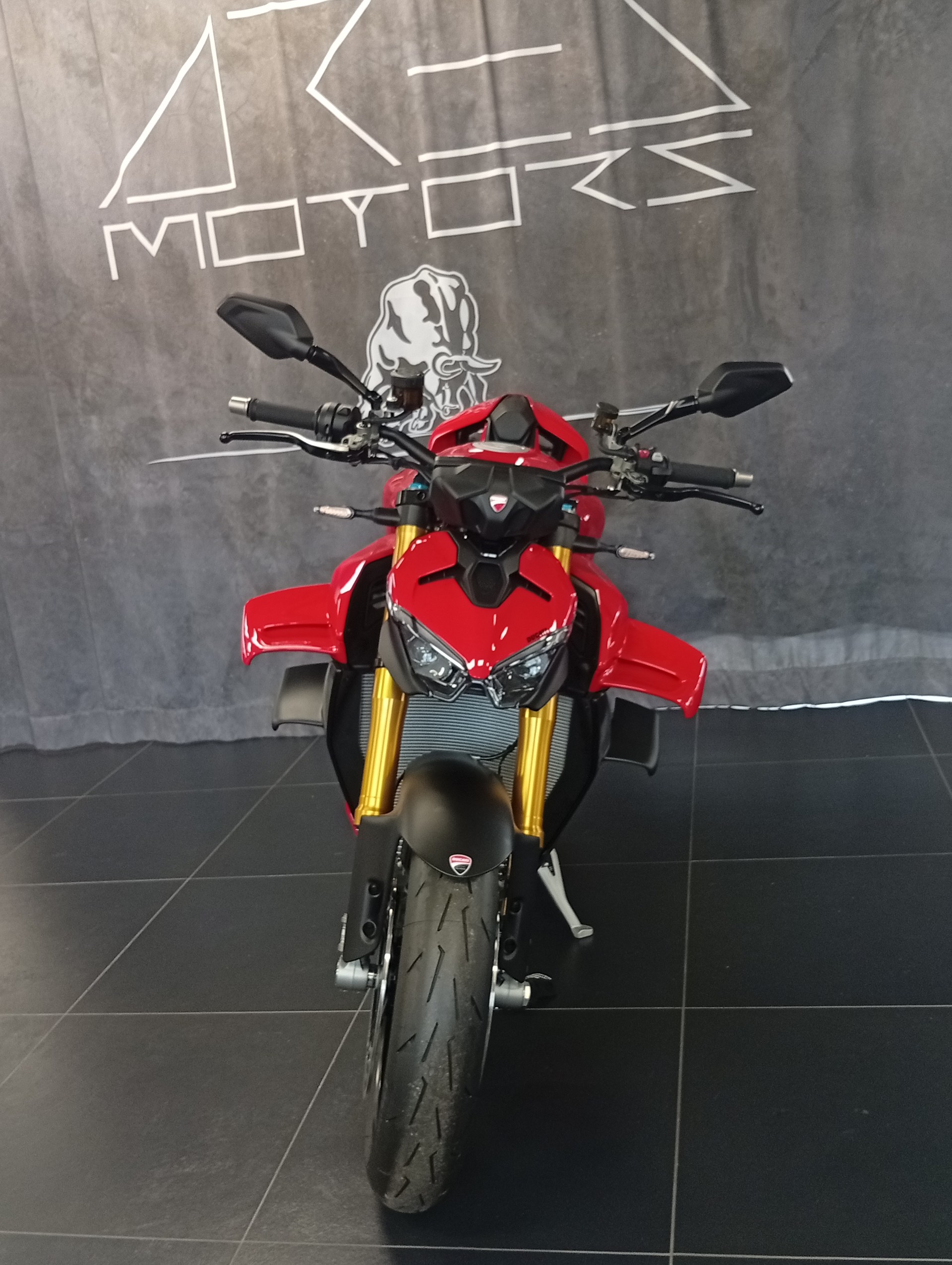DUCATI Streetfighter V4 S-showroom-element-2