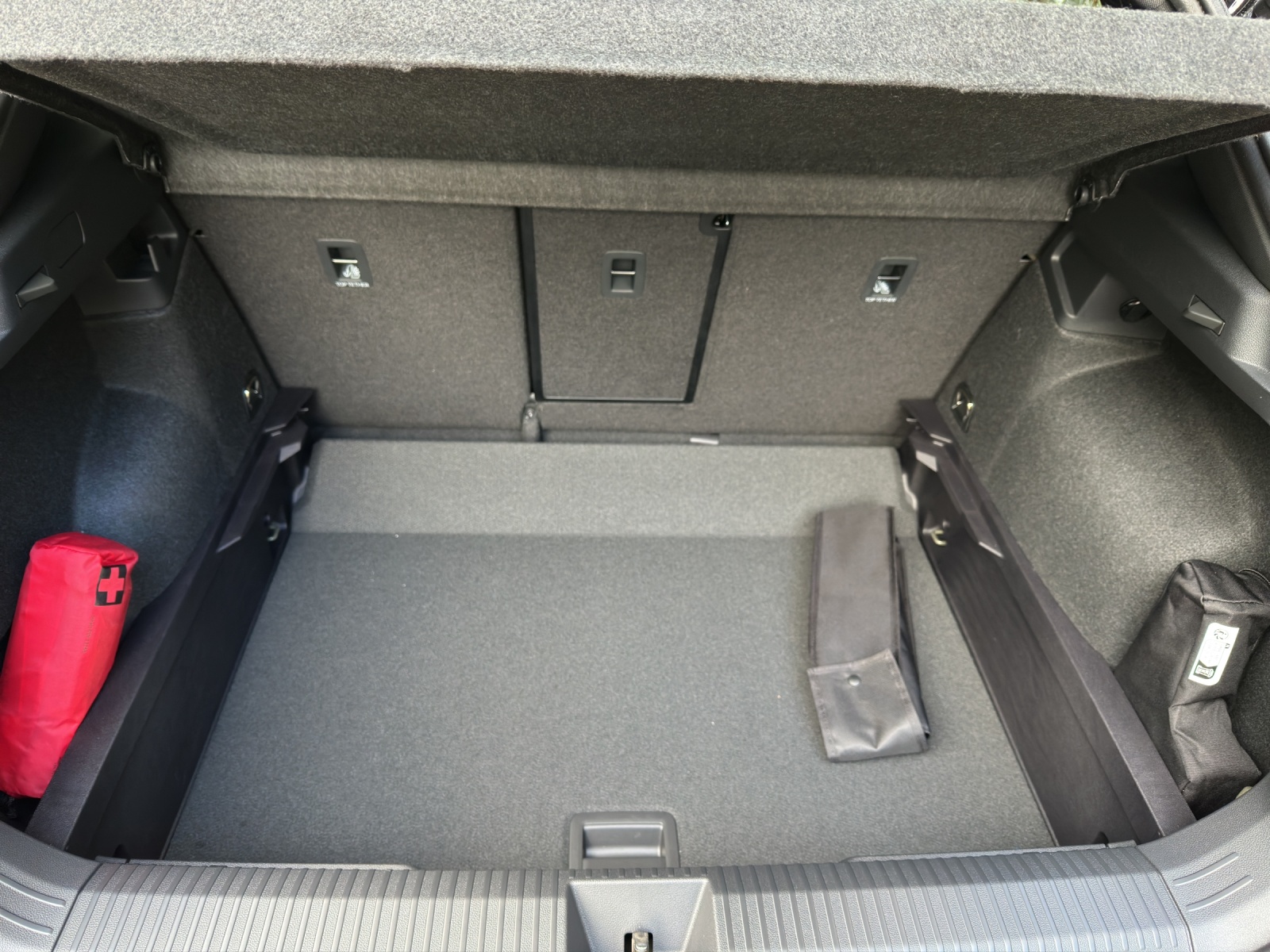 VW T-Roc 1.5 eTSI mHEV R-Line DSG-image-10