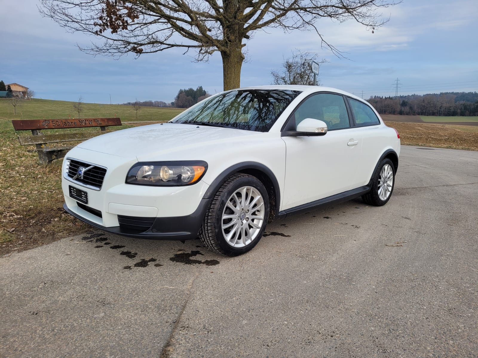 VOLVO C30 2.0D Momentum Powershift-image-1