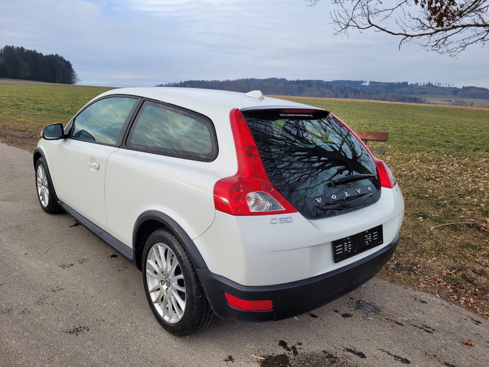 VOLVO C30 2.0D Momentum Powershift-image-3