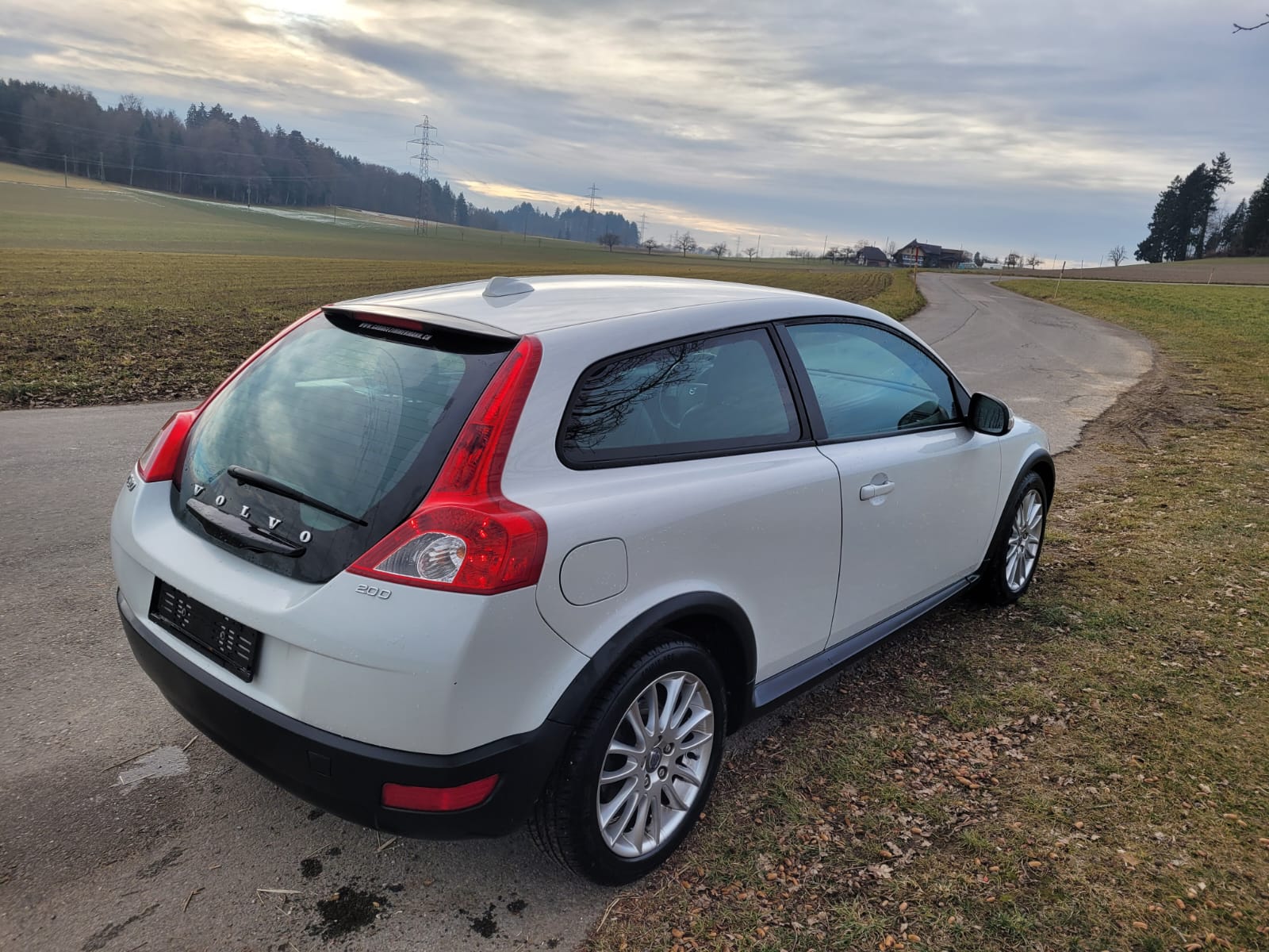 VOLVO C30 2.0D Momentum Powershift-image-2