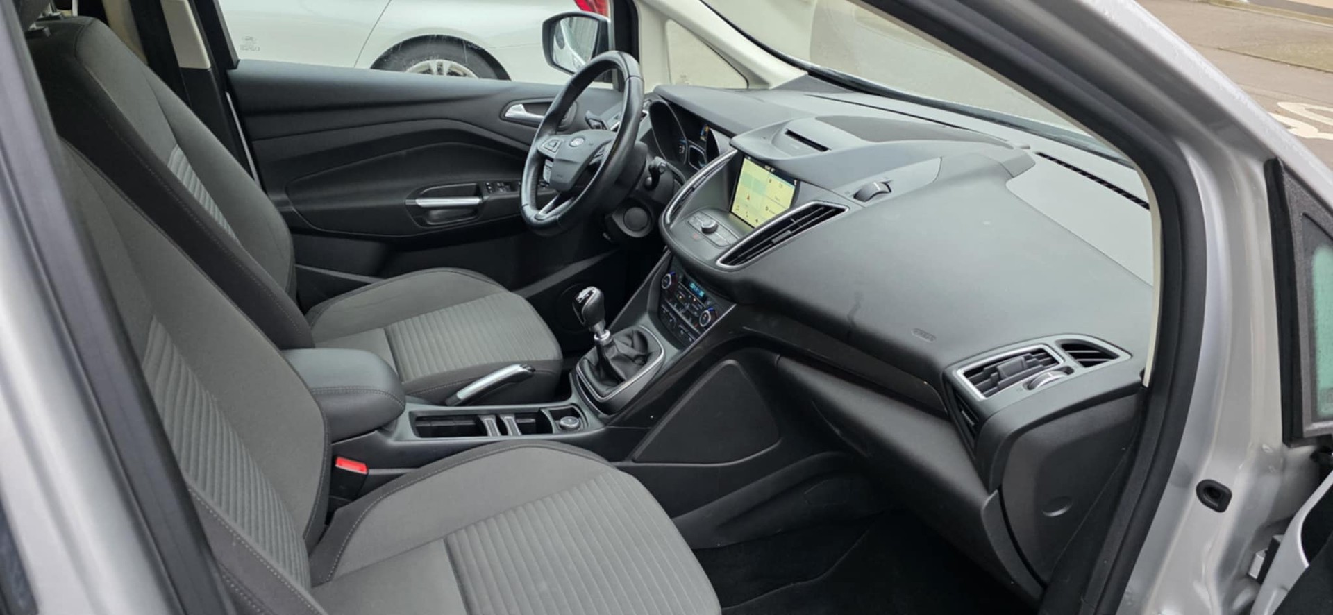 FORD GrC-Max 1.5 SCTi Titanium-image-14