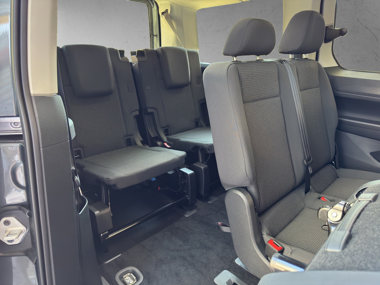 VW Caddy Maxi 1.5 TSI Liberty DSG-image-19