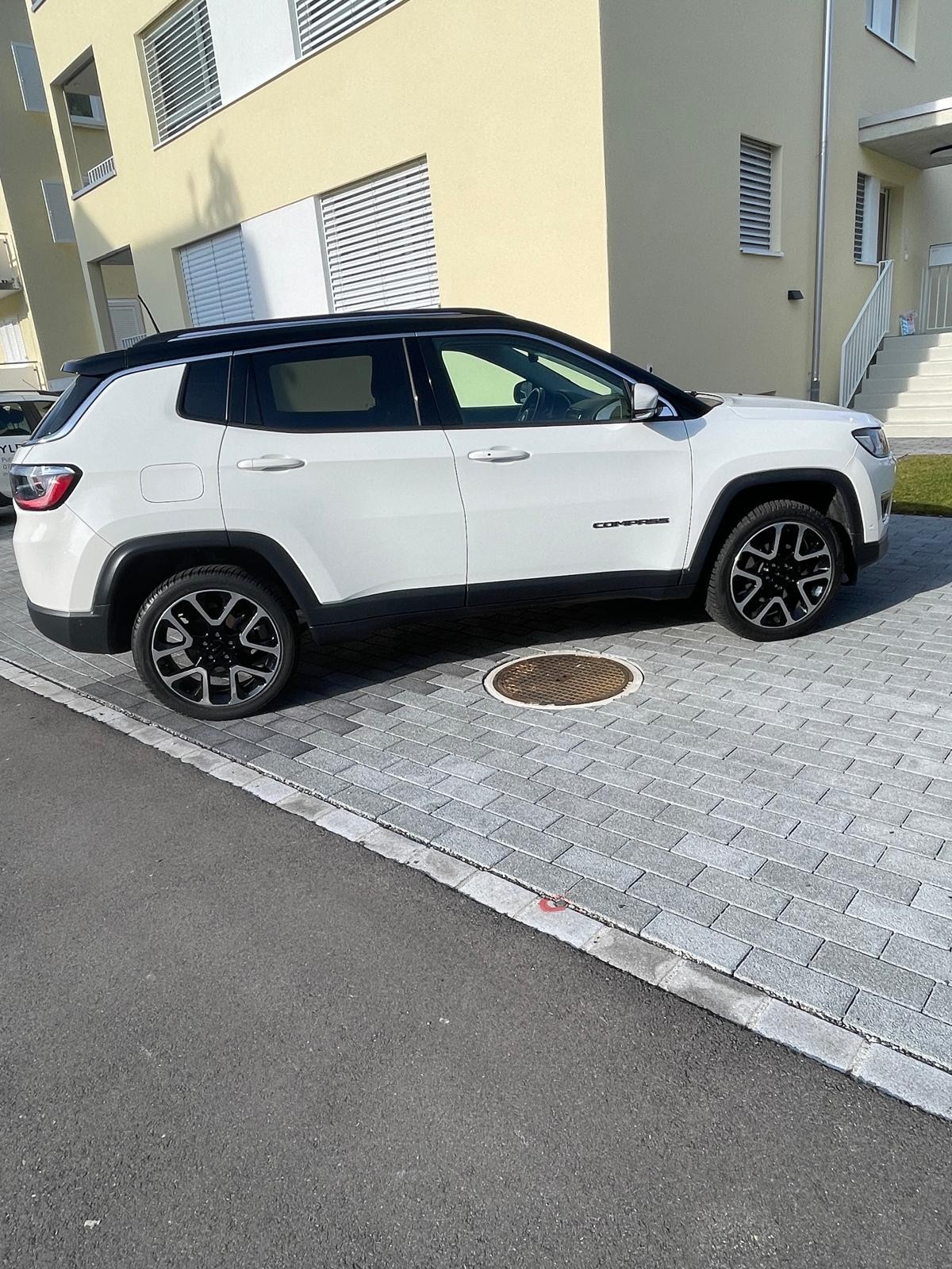 JEEP Compass 1.4 Turbo Limited AWD 9ATX-image-1