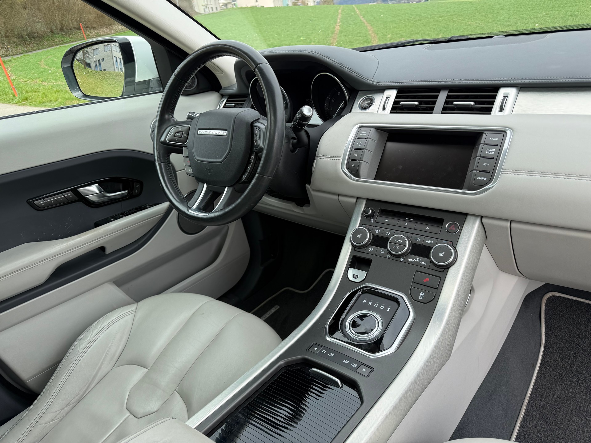 LAND ROVER Range Rover Evoque 2.0 Si4 Prestige AT6-image-4