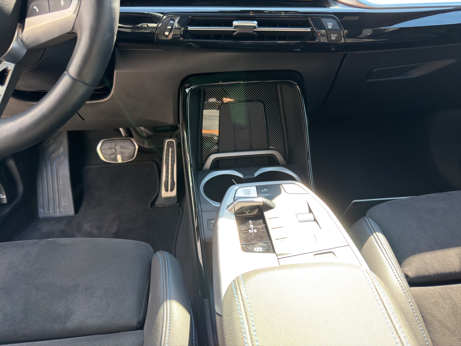 BMW X1 xDrive 20d 48V M Sport-image-15