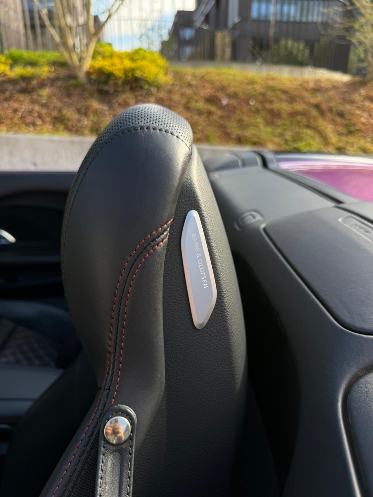 AUDI R8 Spyder 5.2 S-Tronic Quattro-image-9