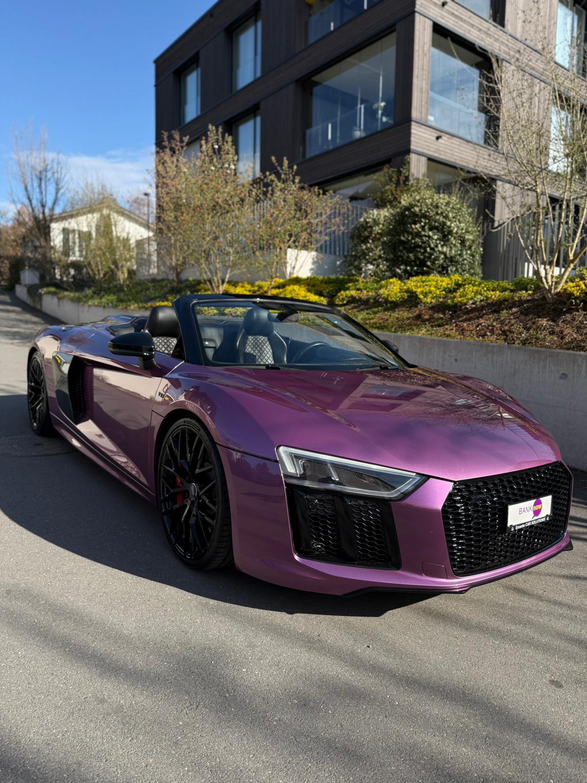 AUDI R8 Spyder 5.2 S-Tronic Quattro-image-1