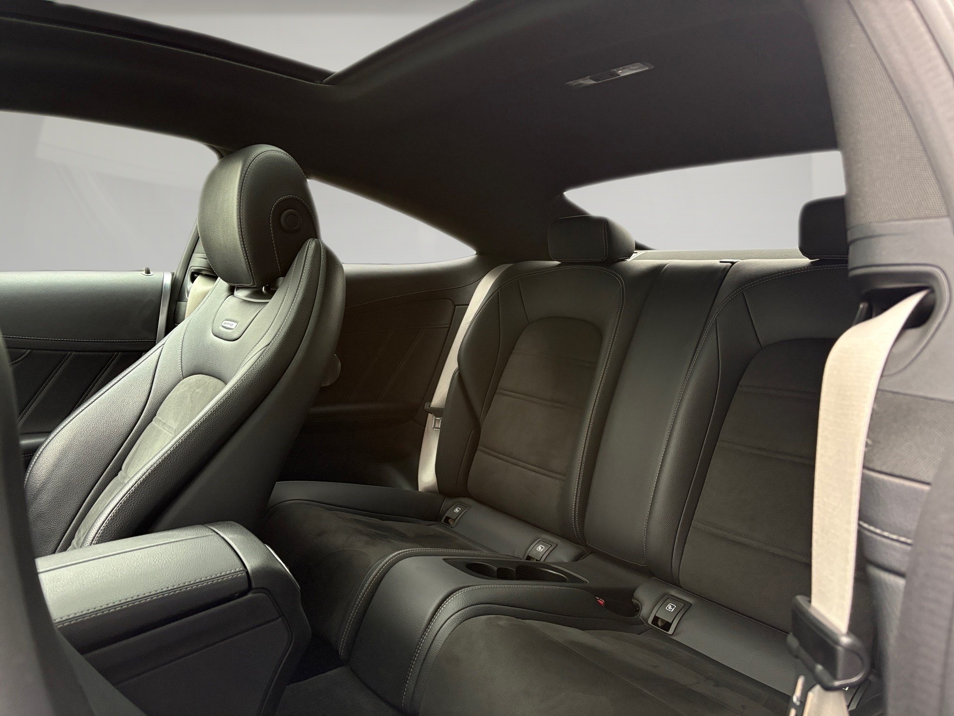 MERCEDES-BENZ C 63 S AMG 9G-tronic-image-14