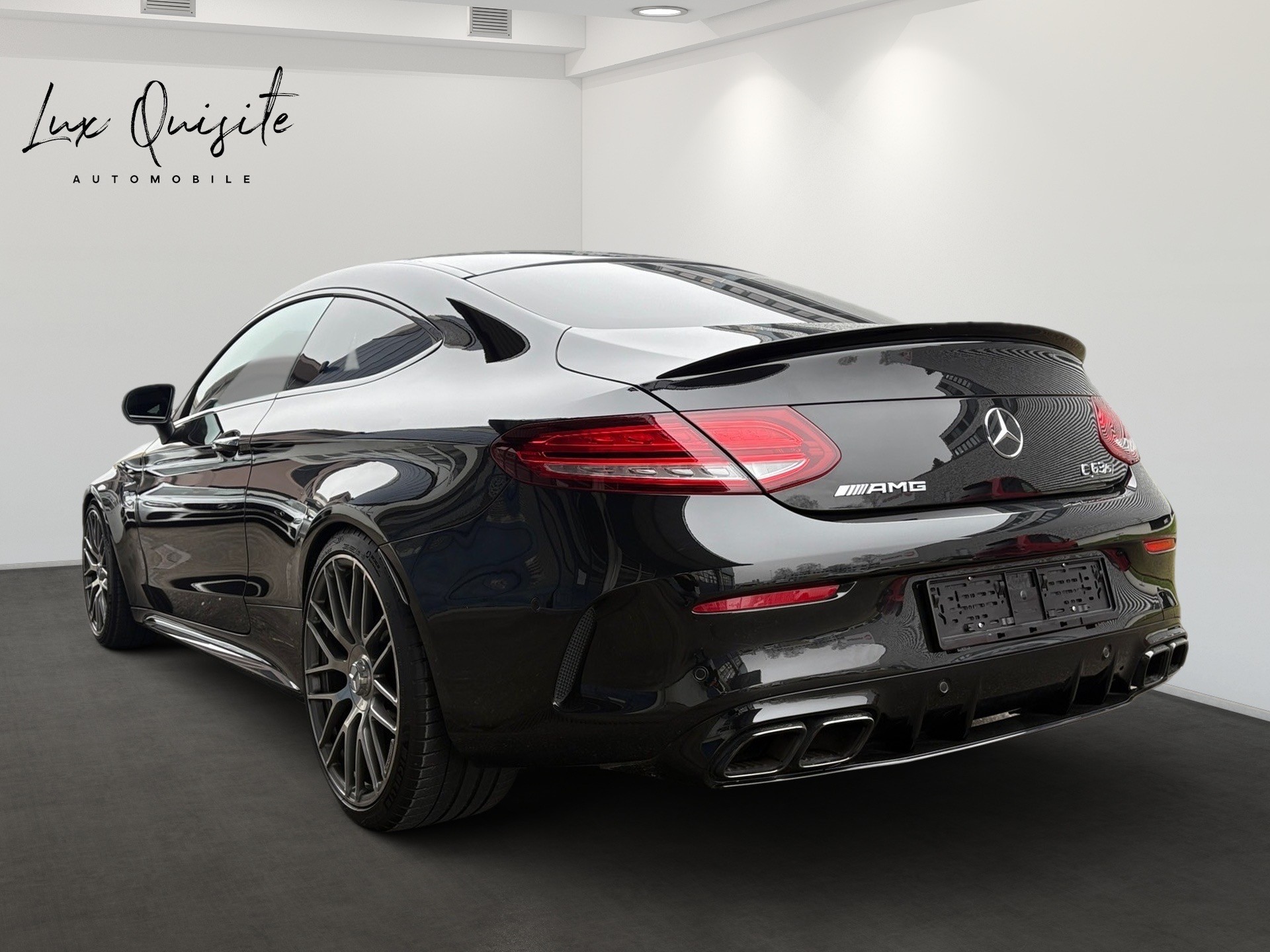 MERCEDES-BENZ C 63 S AMG 9G-tronic-image-6