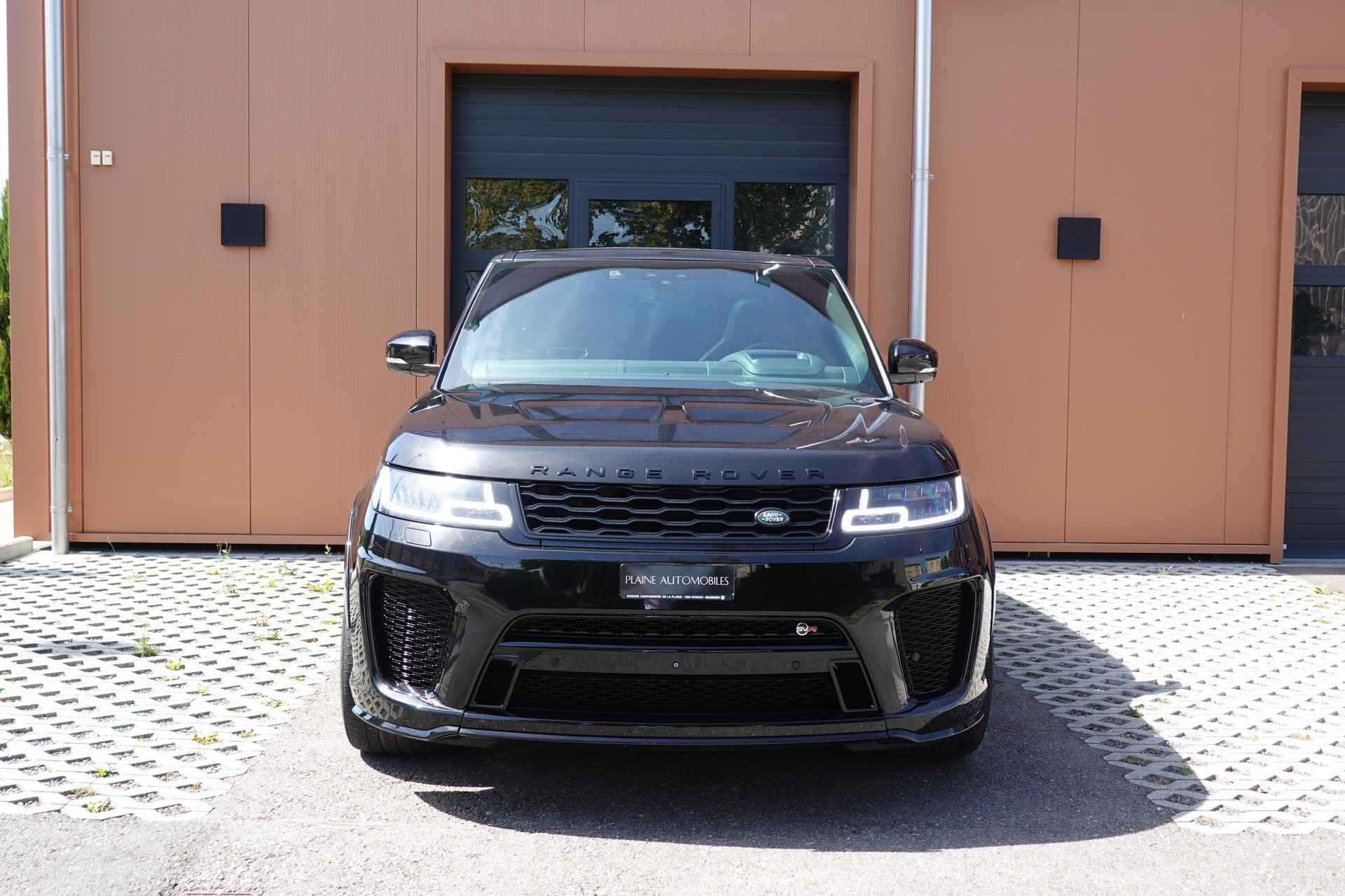 LAND ROVER Range Rover Sport 5.0 V8 S/C SVR Facelift 575' - "Toit Ouvrant * Roues 22' * Carbon * Son Meridian * Sièges Chauf./Ventilés"-image-1