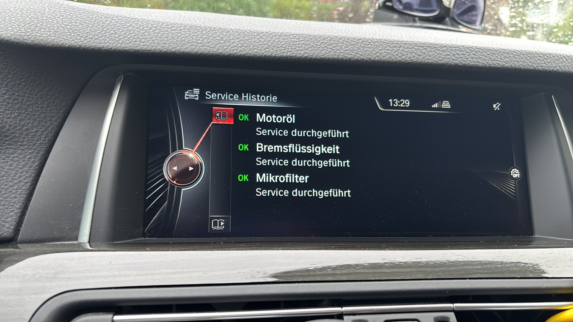 BMW M550d Touring xDrive Steptronic-image-9