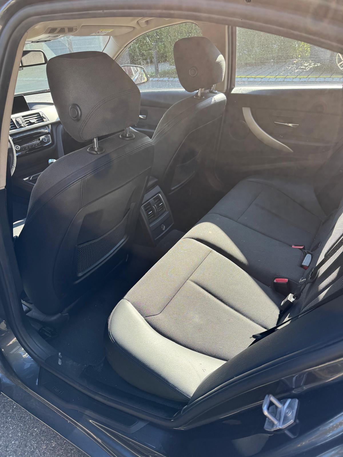 BMW 330i xDrive Steptronic-image-10
