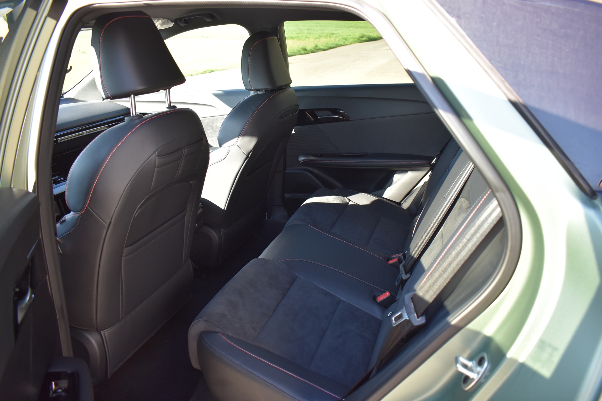 MG 4 EV 64kWh Xpower AWD-image-11