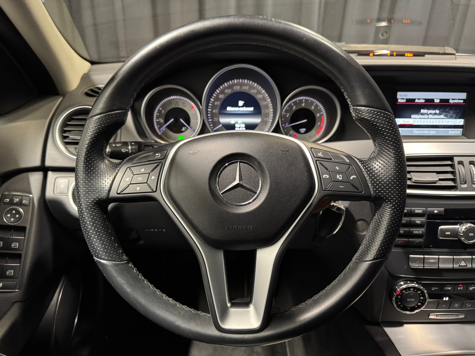 MERCEDES-BENZ C 180 Avantgarde (14)-image-9