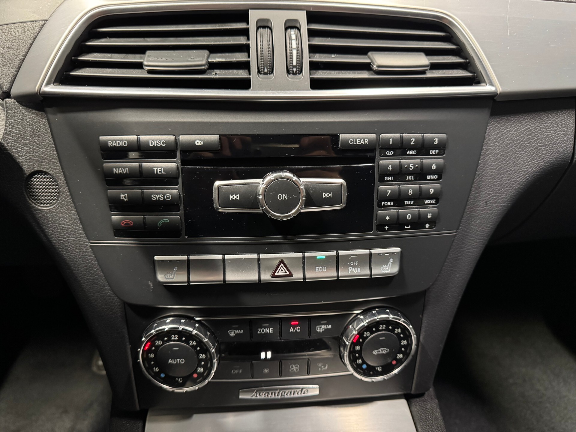 MERCEDES-BENZ C 180 Avantgarde (14)-image-14